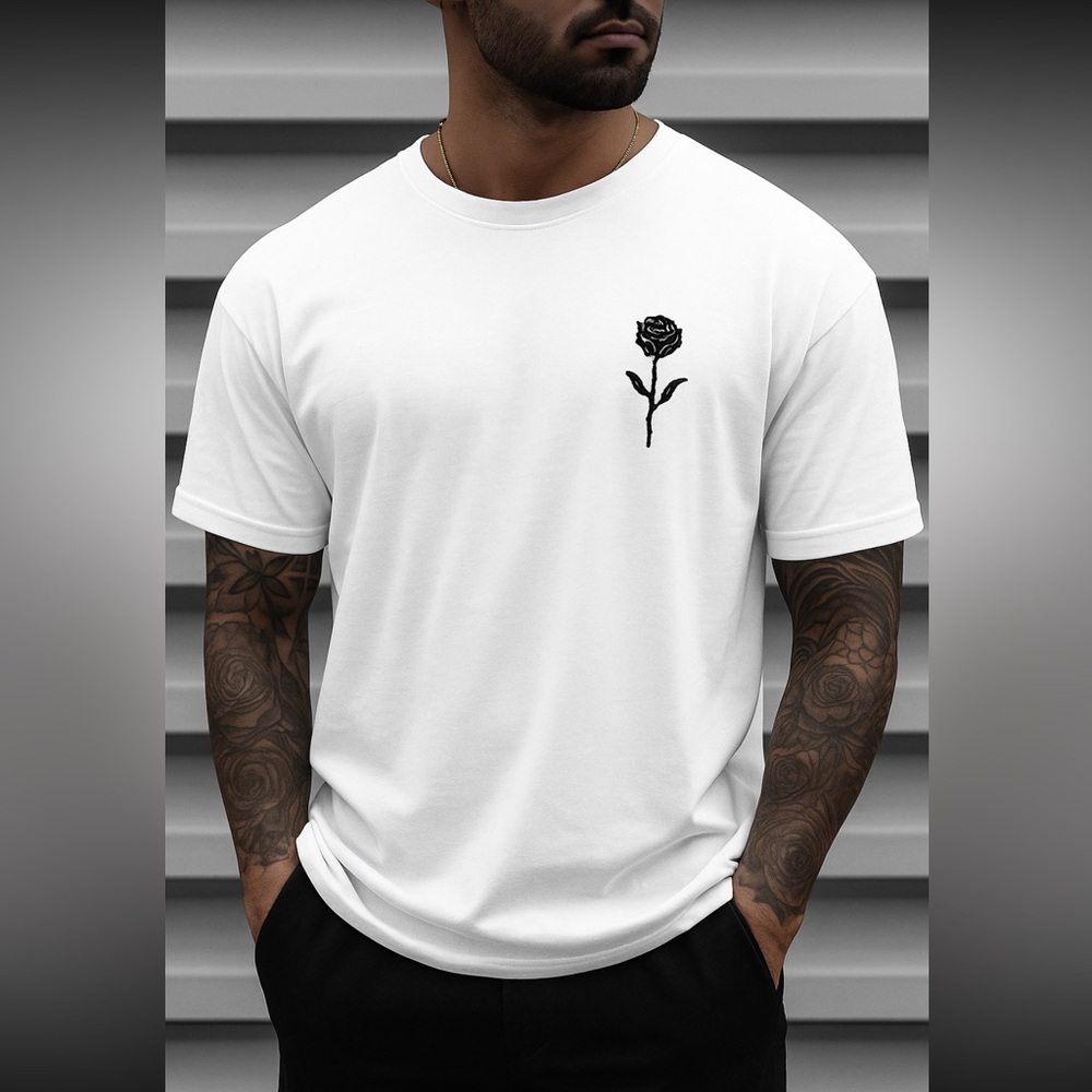 Minimalist Embroidered Rose Tee – New Look Men’s Size S (White)
